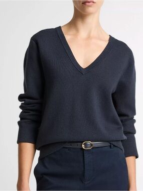 Vince Women's Deep Navy V-Neck Sweater